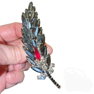 Vintage Juliana black diamond